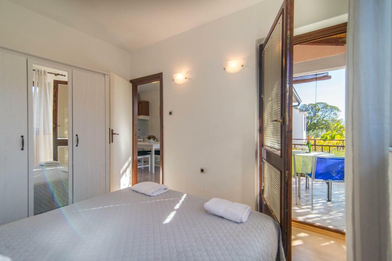 Apartments Ida Sveta Marina Drenje  Екстер'єр фото
